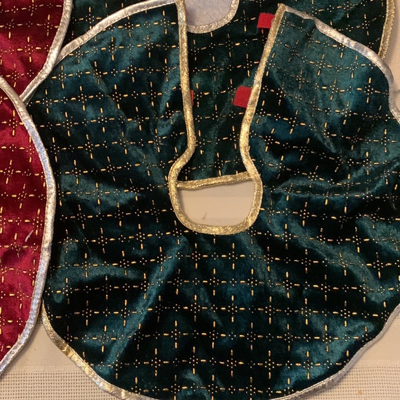 5 Mimi tree skirts - Picture 3 of 4